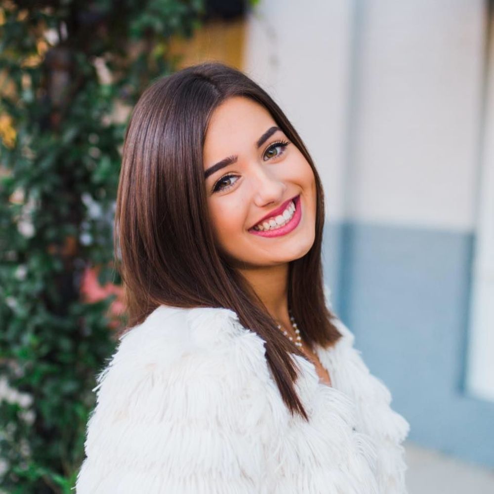 Meet your Posher, Carleigh